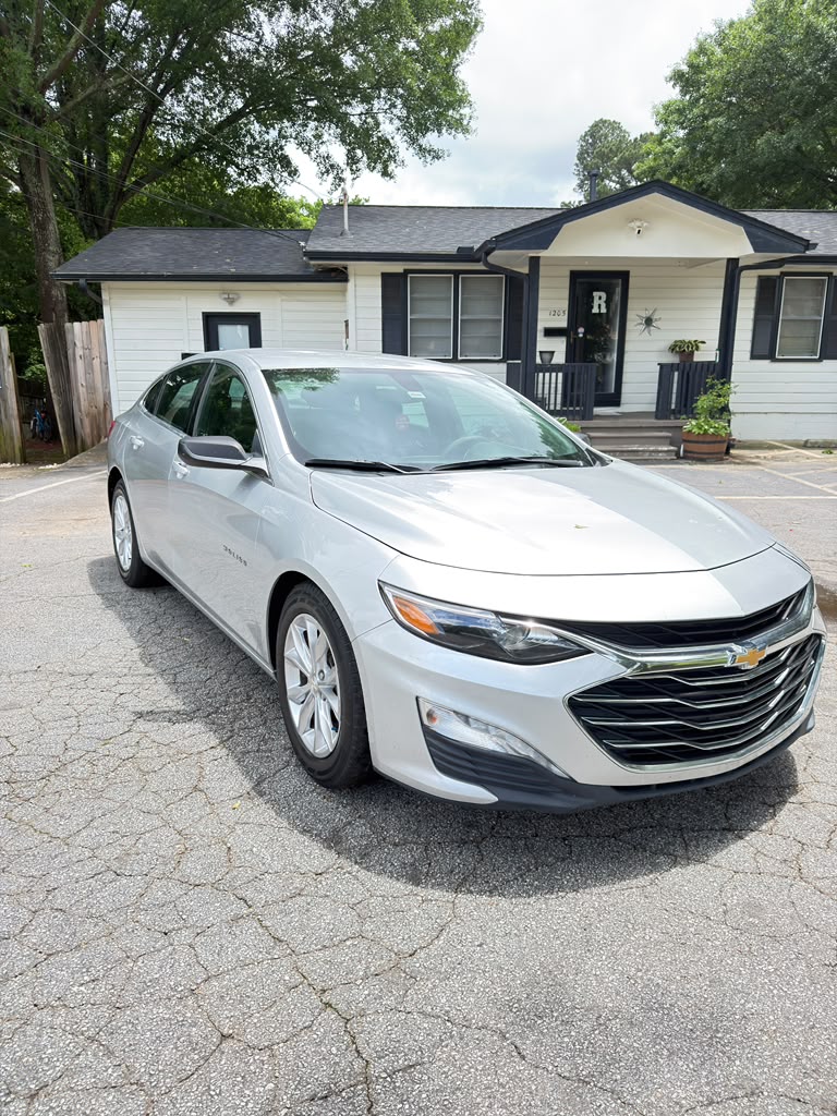 Chevrolet Malibu exterior, photo 1 of 6